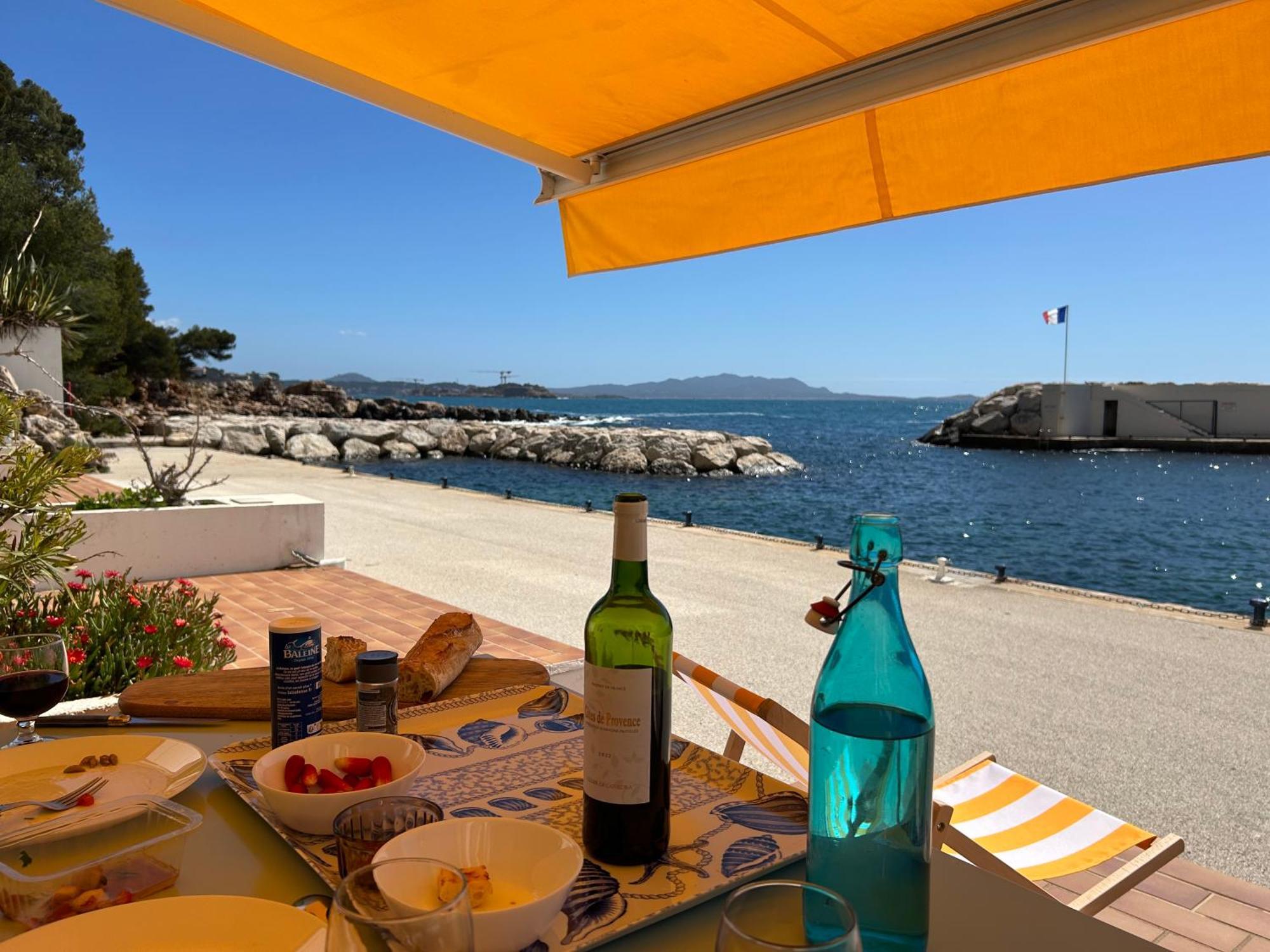 Horizon Bleu Bandol : Appartement Pieds Dans L'Eau Exterior photo